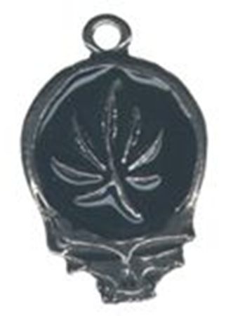Picture of 7039   Leaf Skull Pendant 